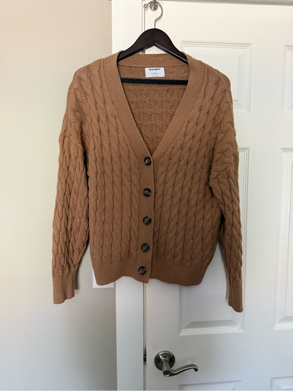 Old Navy. Tan cotton cable knit cardigan sweater. M.